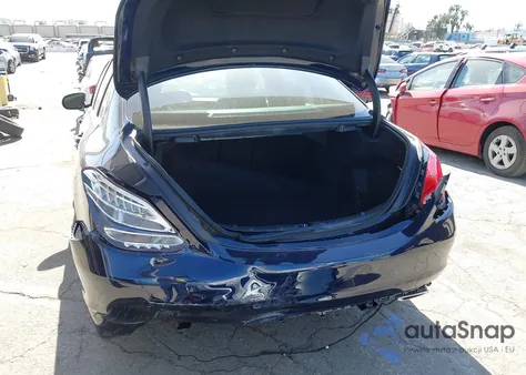 2018 Mercedes-Benz C 300 from USA, damaged, VIN 55SWF4JB2JU276293